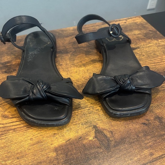 Ted Baker London Black Leather Bow Sandals Size 6 - Picture 11 of 12